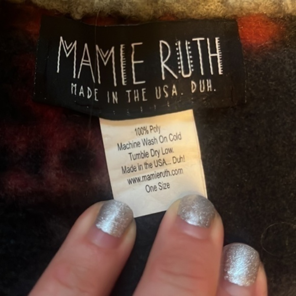Mamie Ruth aztec vest - Picture 2 of 4